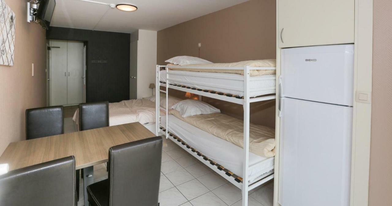 Hotel De Zeebries Budget Middelkerke Exteriör bild