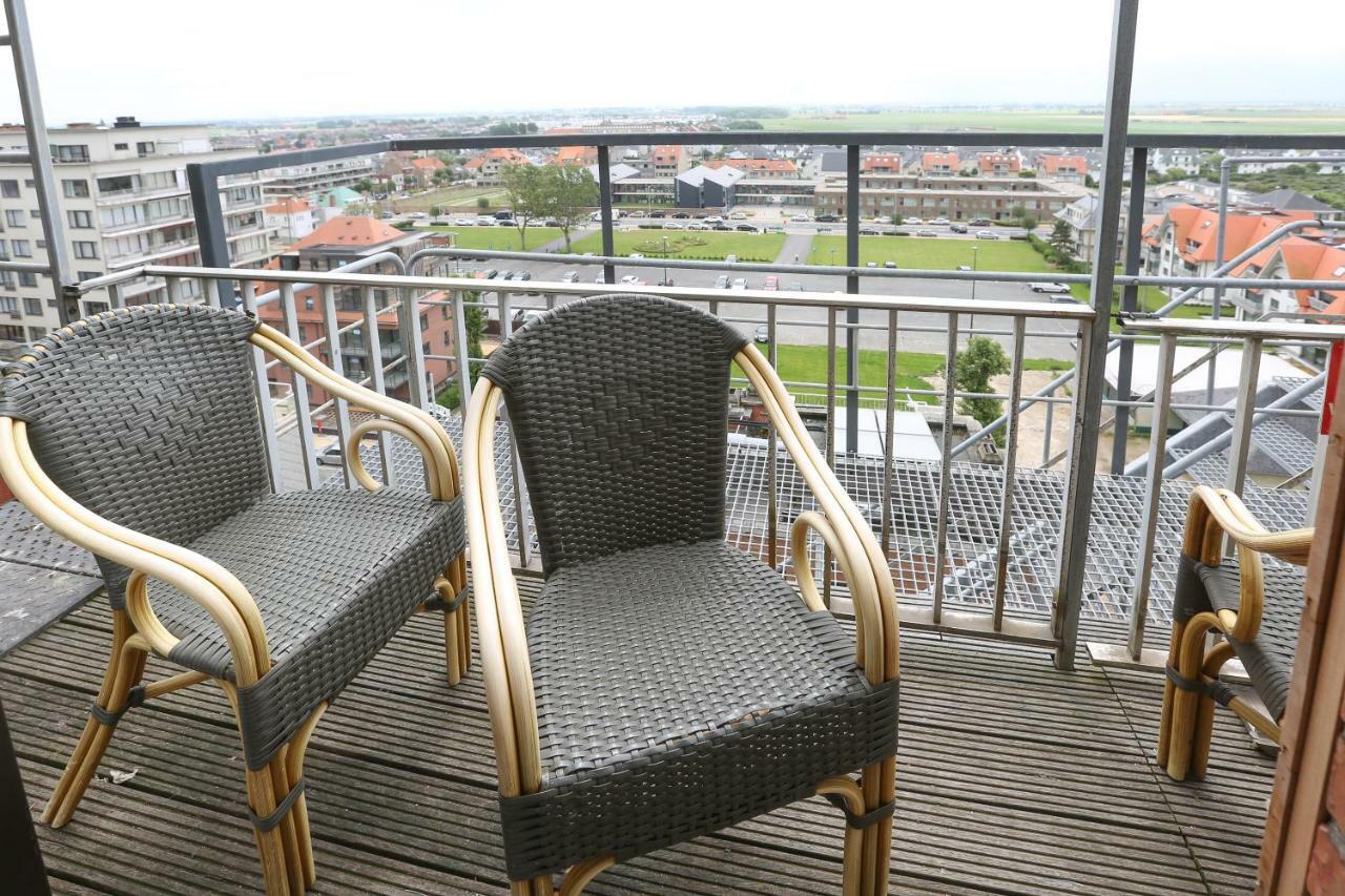 Hotel De Zeebries Budget Middelkerke Exteriör bild
